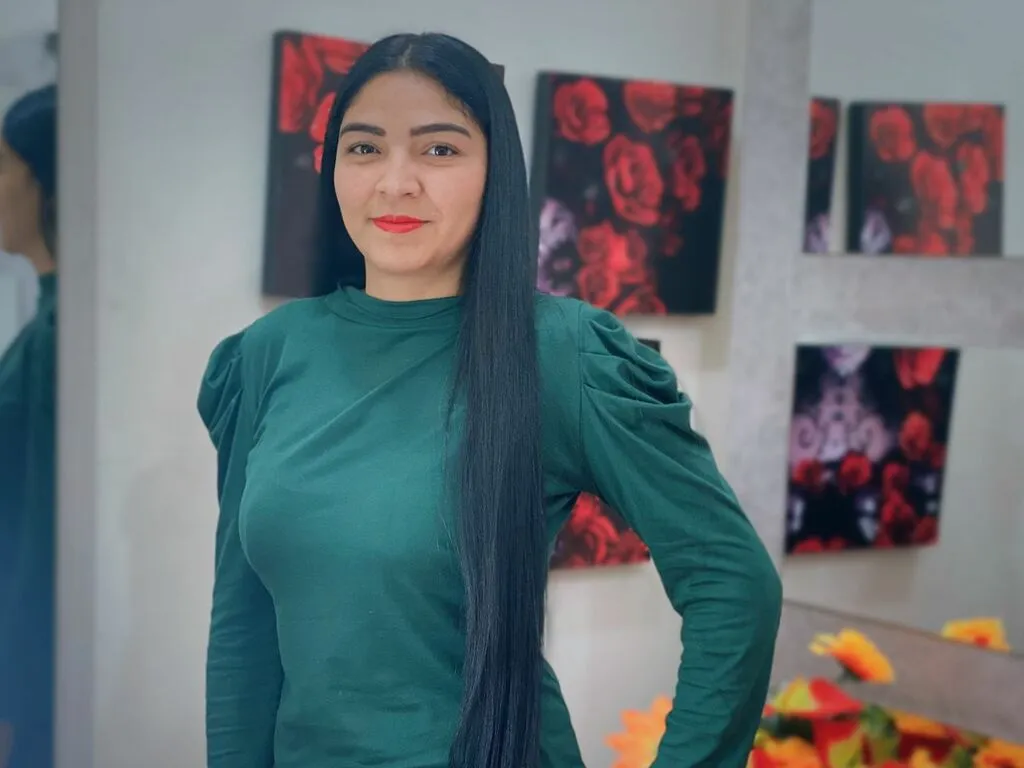 Live sex webcam photo for EmilyThomns #277549102