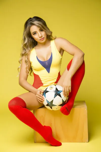 Live sex webcam photo for EmilyThomp #290169077