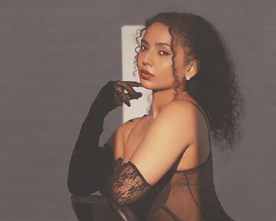 Live sex webcam photo for EmmaLower #290122189