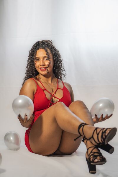 Live sex webcam photo for EmmaLower #290122194