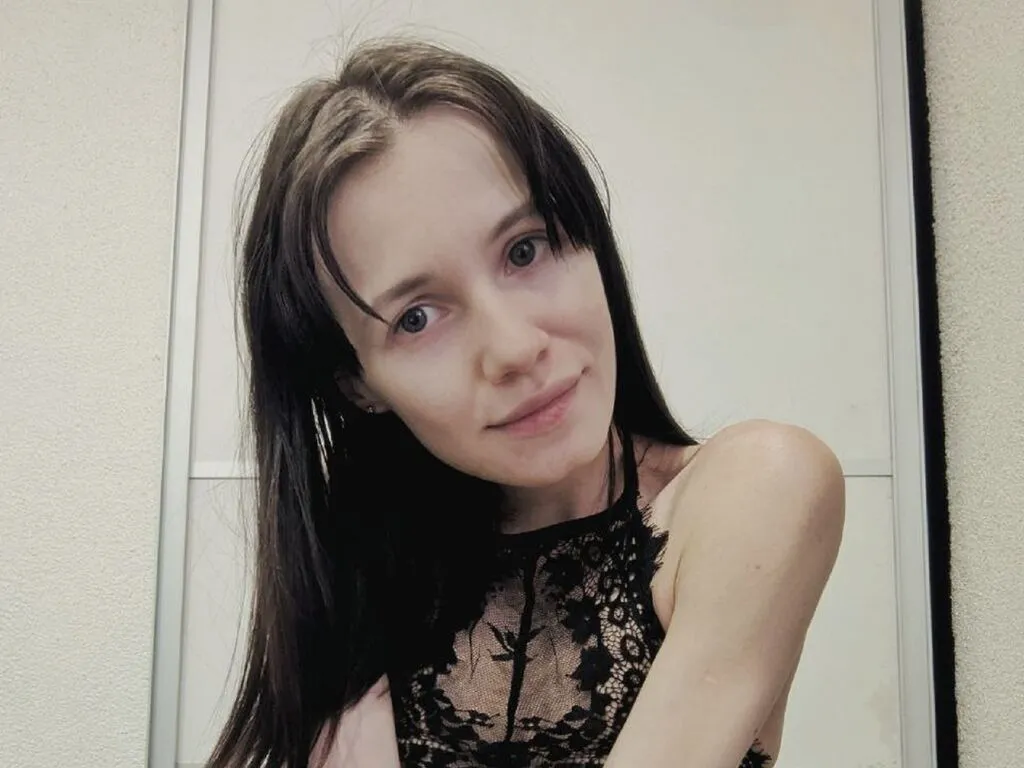 Live sex webcam photo for ErleneFurnish #277256630