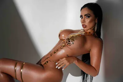 Live sex webcam photo for EstefaniaBrown #290160246