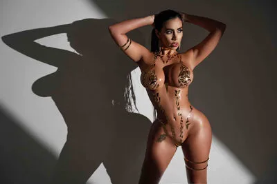 Live sex webcam photo for EstefaniaBrown #290160250