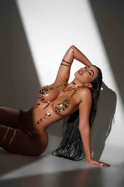 Live sex webcam photo for EstefaniaBrown #290160251