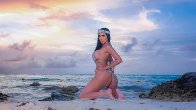 Live sex webcam photo for EstefaniaBrown #290160535