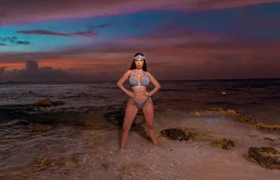 Live sex webcam photo for EstefaniaBrown #290160538