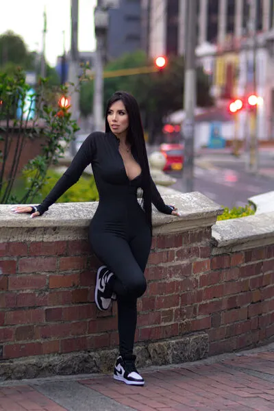 Live sex webcam photo for EstefaniaBrown #290160573