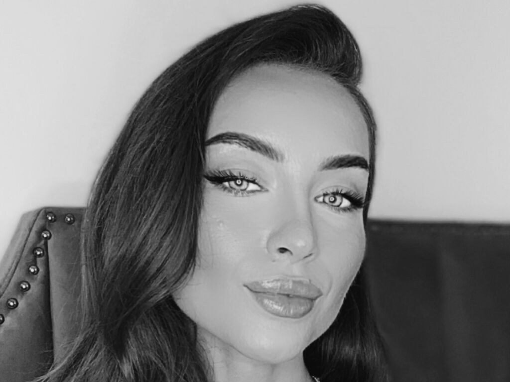 Live sex webcam photo for EthelynRose #276155424