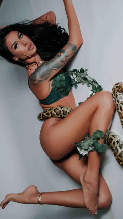 Live sex webcam photo for EvaAmanti #290123984