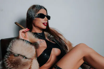 Live sex webcam photo for EvaAmanti #290123992