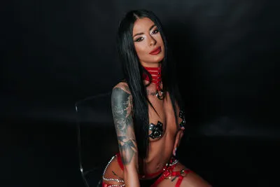 Live sex webcam photo for EvaAmanti #290124023