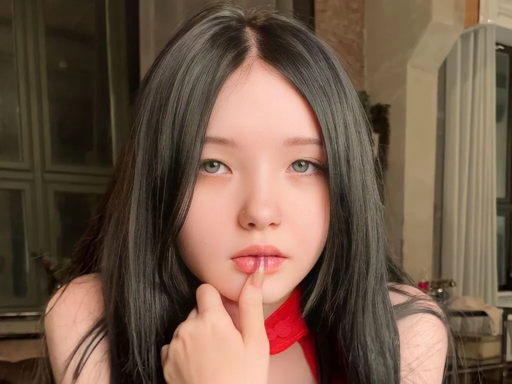 Live sex webcam photo for EvaCohen #277044558