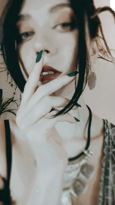 Live sex webcam photo for EvaCreek #290170073