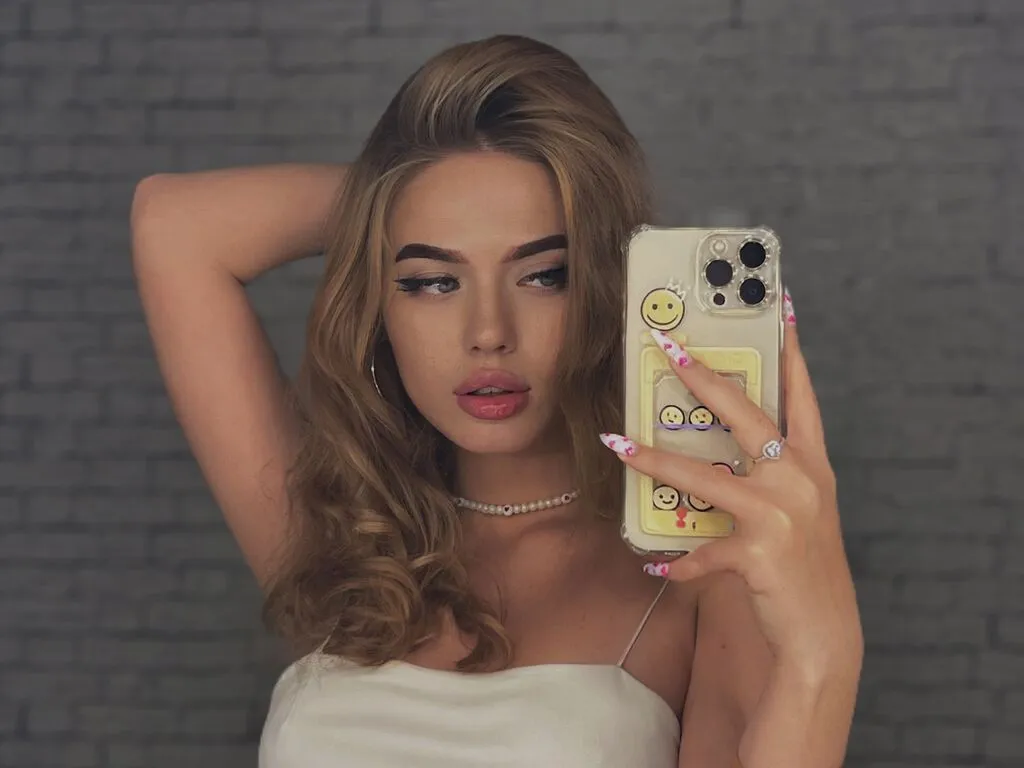 Live sex webcam photo for EvaIvory #276718068