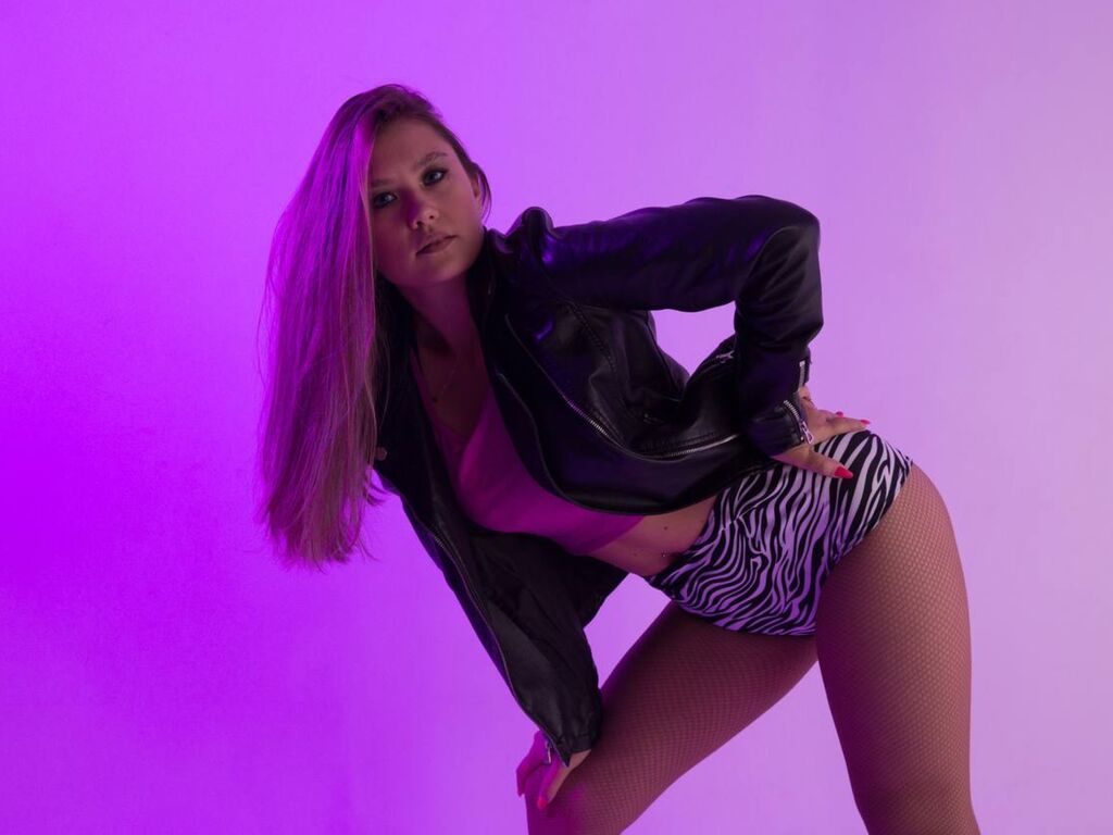 Live sex webcam photo for EvaJes #276273976