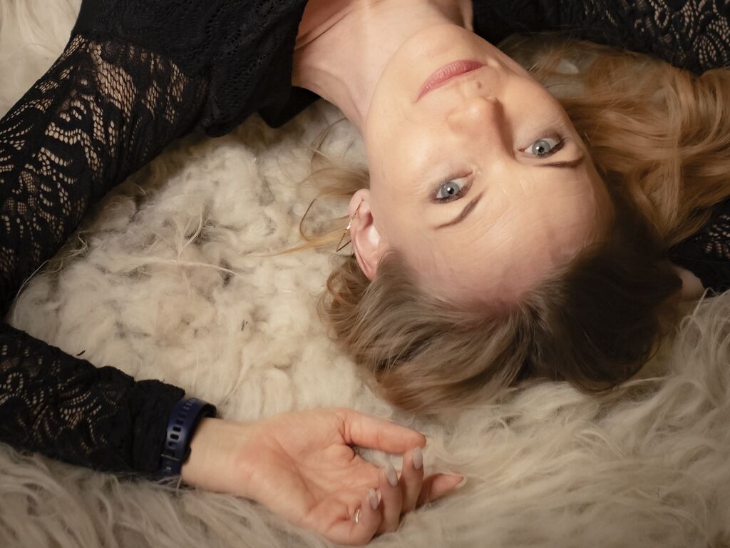 Live sex webcam photo for EvaKorff #277706539