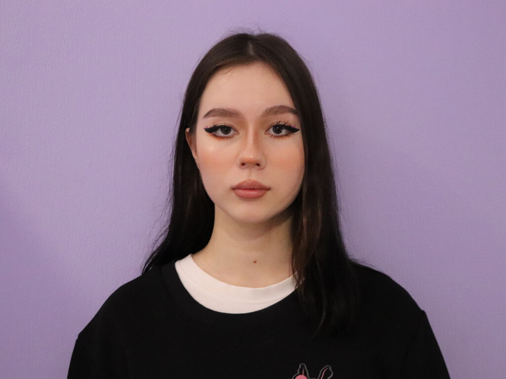 Live sex webcam photo for EvvaIvy #276329877