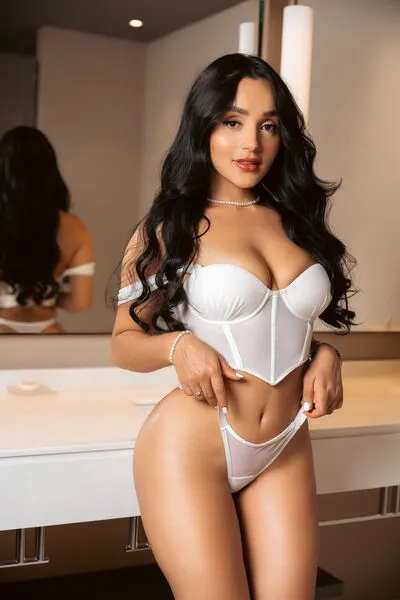 Live sex webcam photo for FabianaLima #290123343