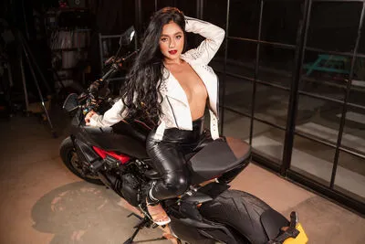 Live sex webcam photo for FabianaLima #290123497