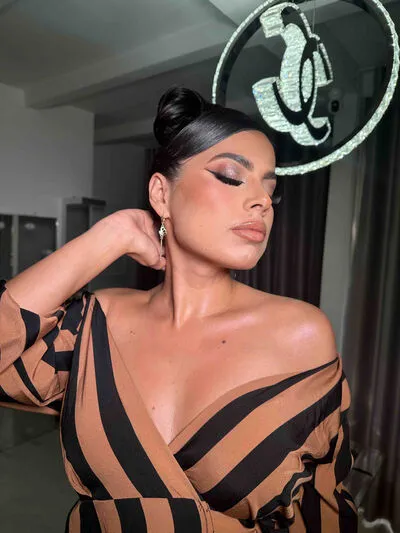 Live sex webcam photo for FernandaGreco #290158414