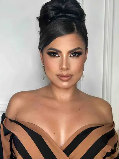 Live sex webcam photo for FernandaGreco #290158416