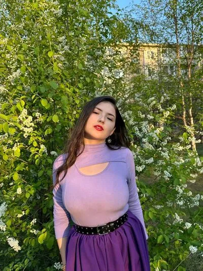 Live sex webcam photo for FloraBurtt #290159303