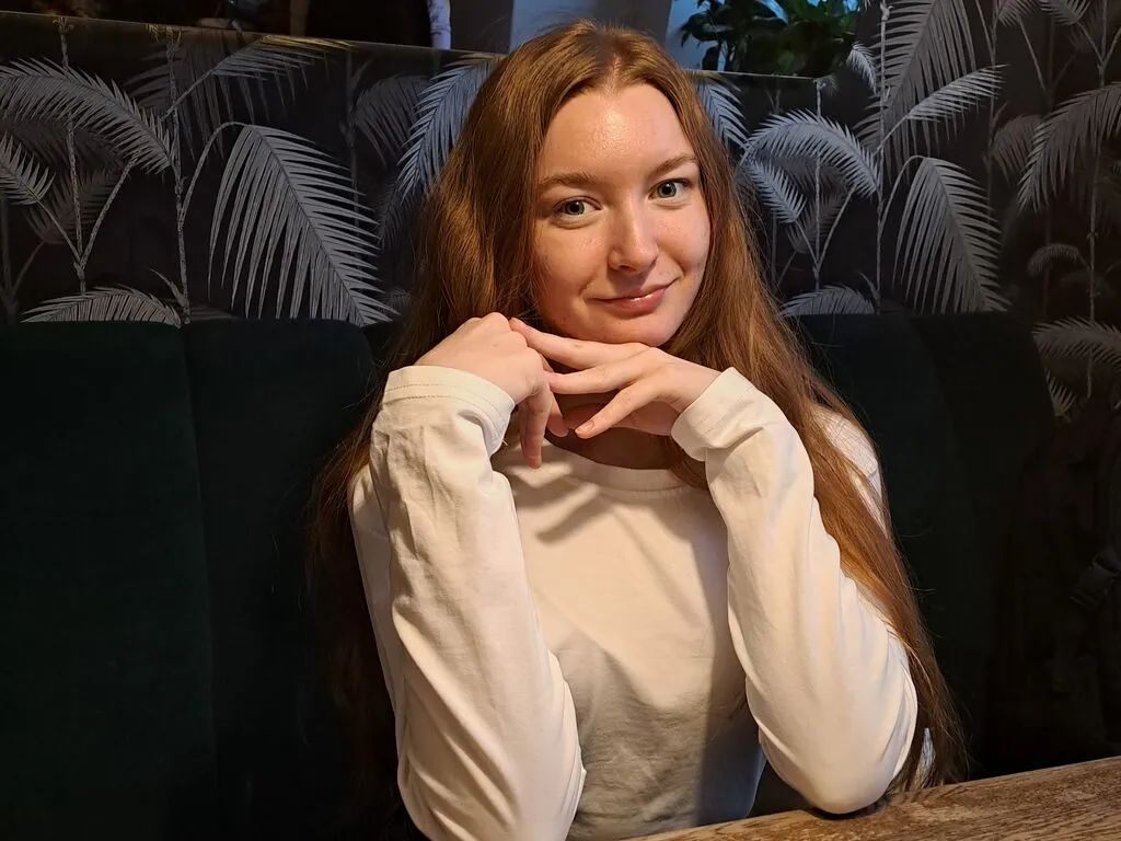 Live sex webcam photo for FloraFlack