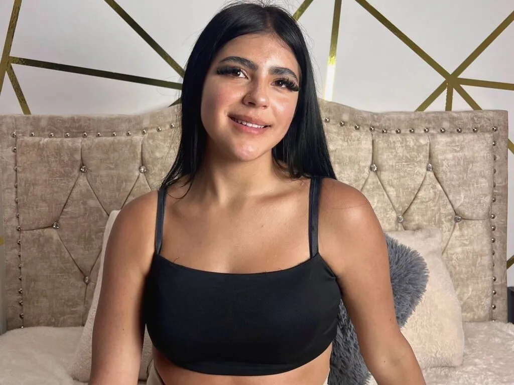 Live sex webcam photo for GabbyHill