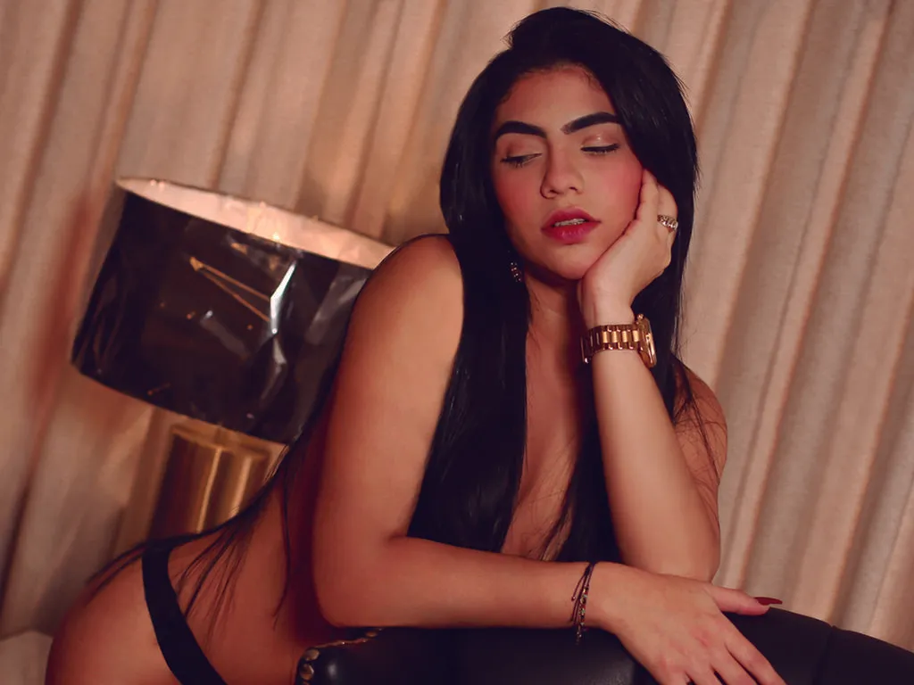 Live sex webcam photo for GenesisFranco #277449035