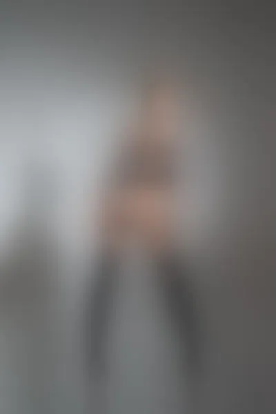 Live sex webcam photo for GeraldineRossi #290156707