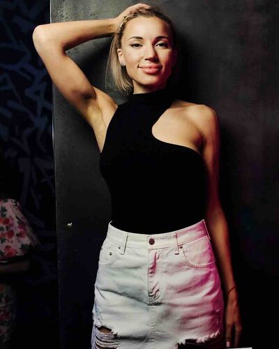 Live sex webcam photo for GiaBombero #290168701