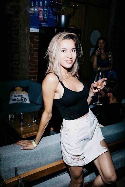 Live sex webcam photo for GiaBombero #290168797