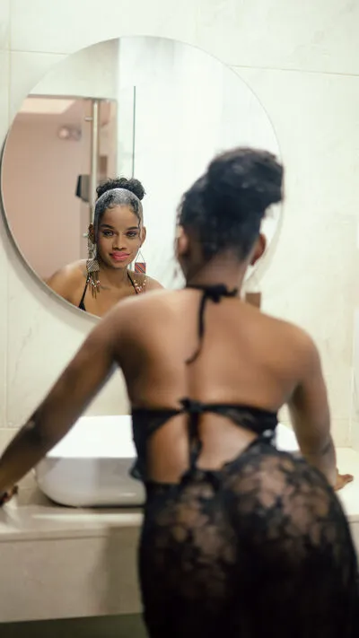 Live sex webcam photo for GiselleMina #290127592