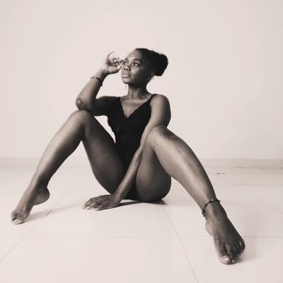 Live sex webcam photo for GiselleMina #290127610