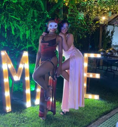 Live sex webcam photo for GiselleMina #290127637