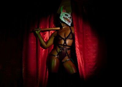 Live sex webcam photo for GiselleMina #290127651