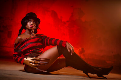 Live sex webcam photo for GiselleMina #290127758