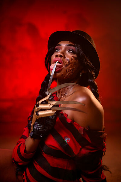 Live sex webcam photo for GiselleMina #290127759