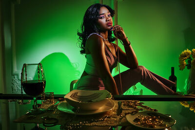 Live sex webcam photo for GiselleMina #290127766