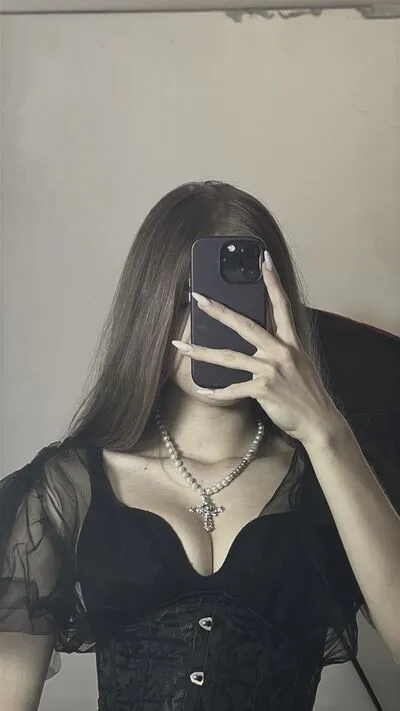 Live sex webcam photo for GladysGuyse #290120844