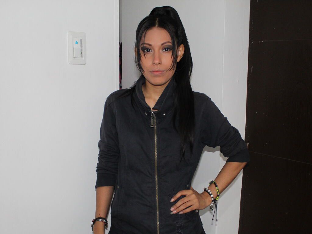 Live sex webcam photo for GreldineFerrell #275758548