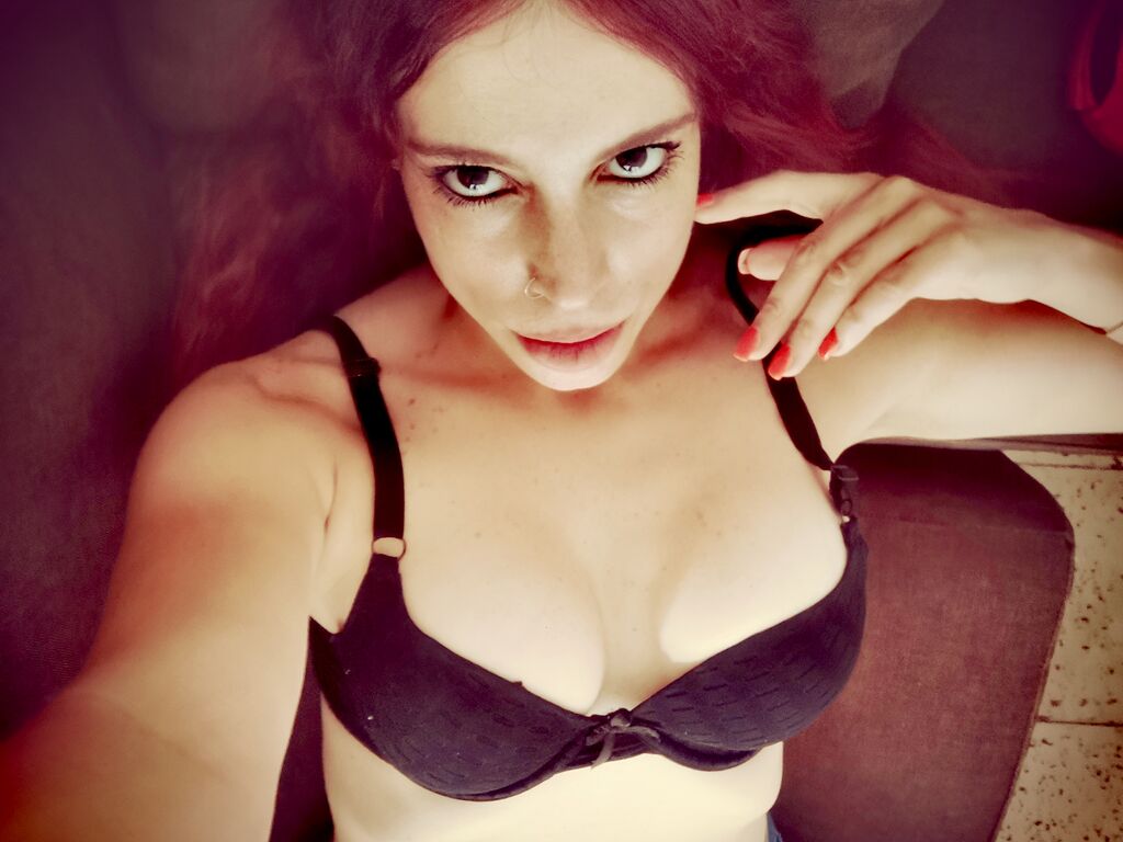 Live sex webcam photo for HannaGenevieve #275817642