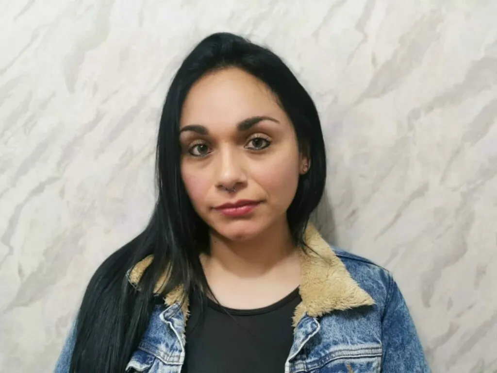 Live sex webcam photo for HazelDupont #277101412