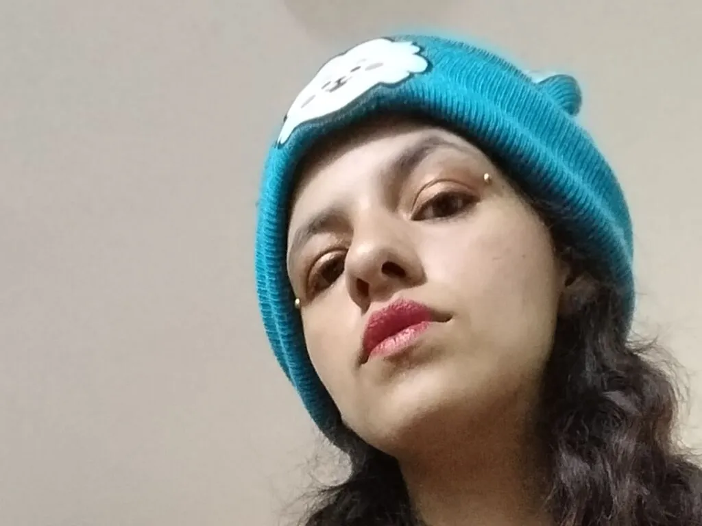 Live sex webcam photo for HecateGonzalez #277748405