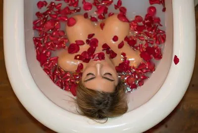 Live sex webcam photo for HeleneRossy #290159936