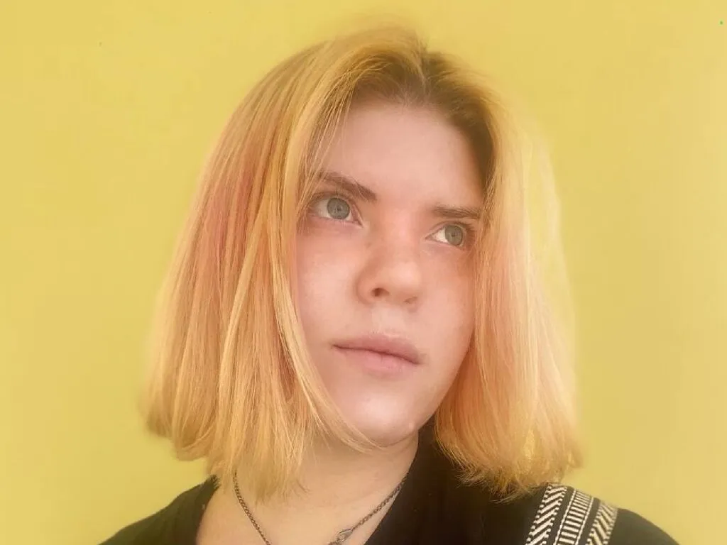 Live sex webcam photo for HoliaKhitrik #278114368