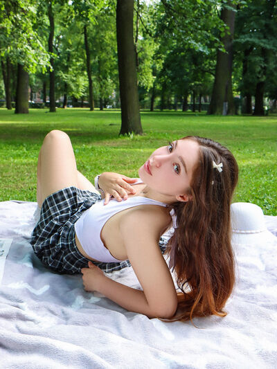 Live sex webcam photo for HoneyBlair #290136294