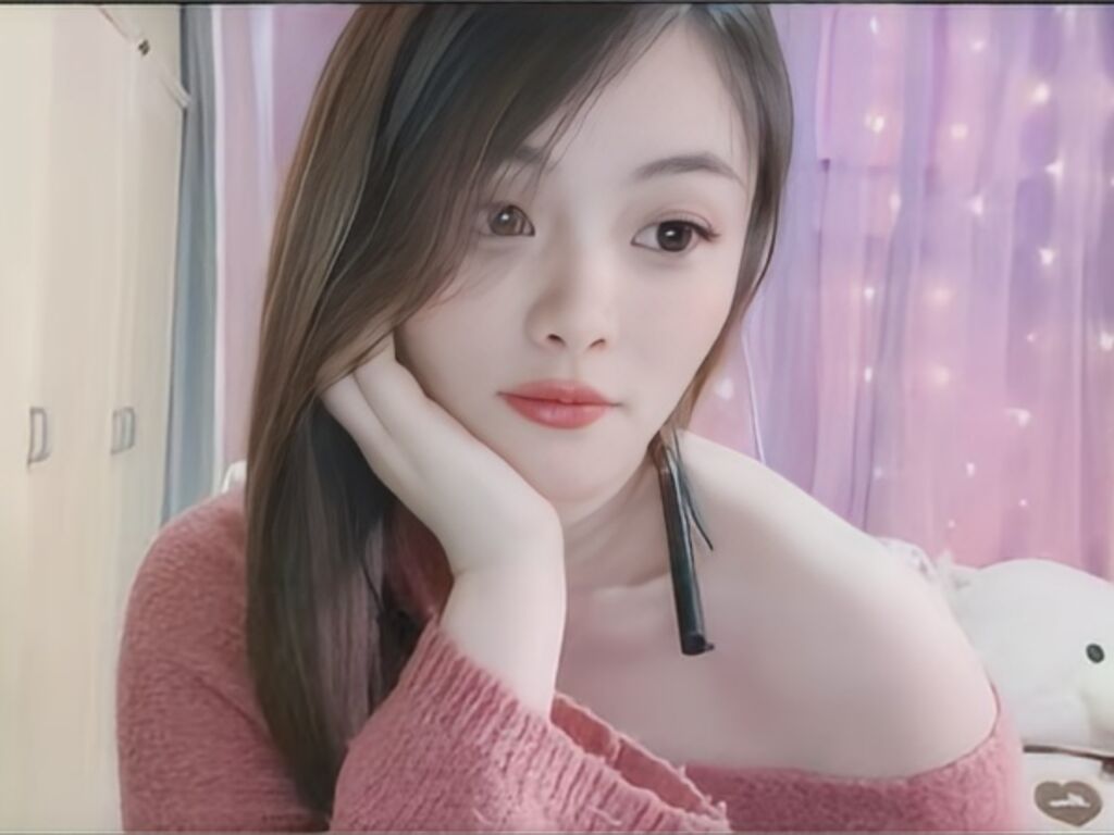 Live sex webcam photo for HuangQianqian #277876820