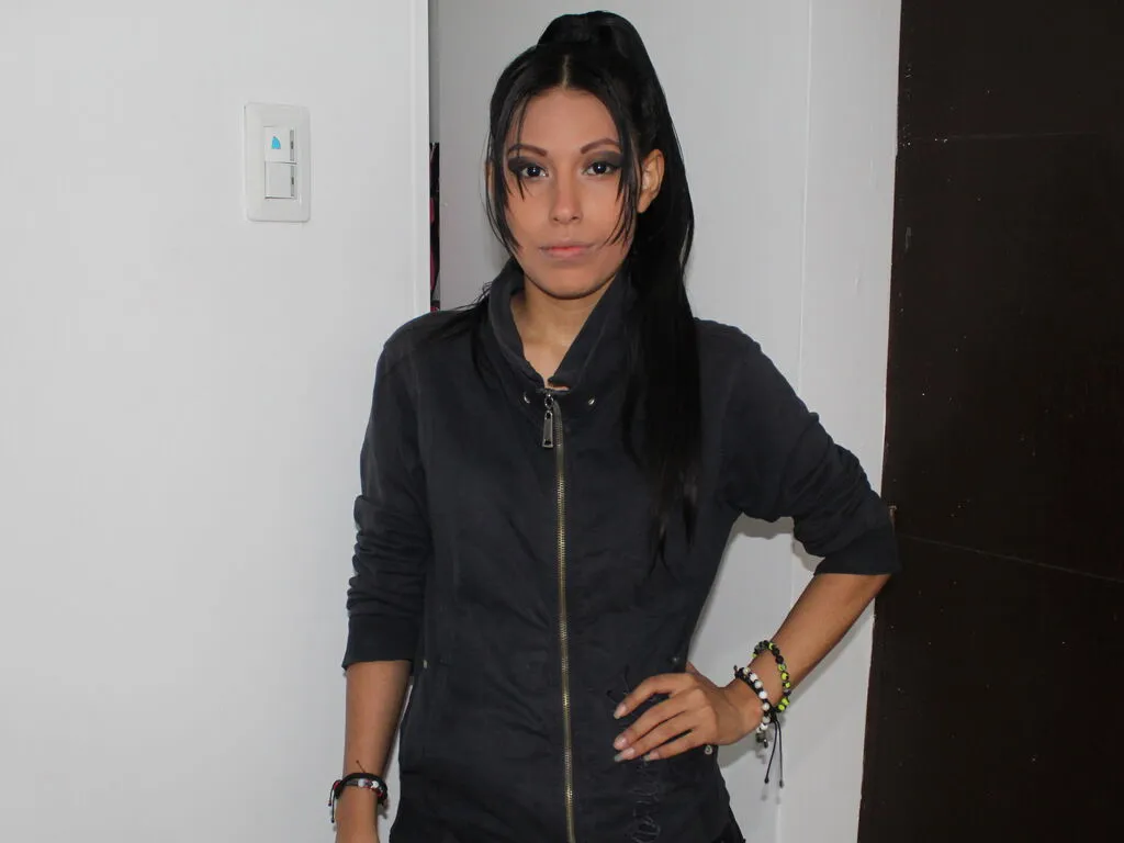 Live sex webcam photo for IngridFerrell #276848639