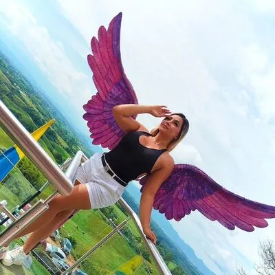 Live sex webcam photo for IsabelBrouw #290158471